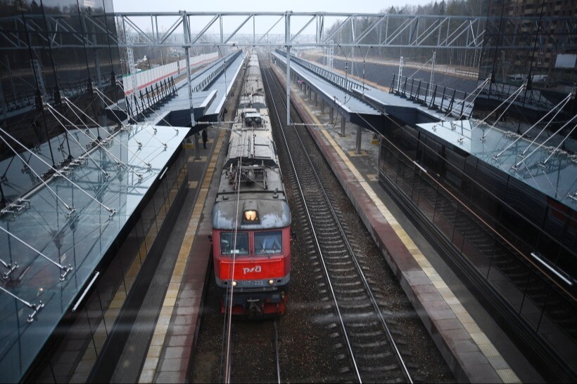 Поезда после обстрела станции в Курской области движутся в штатном режиме - МЖД