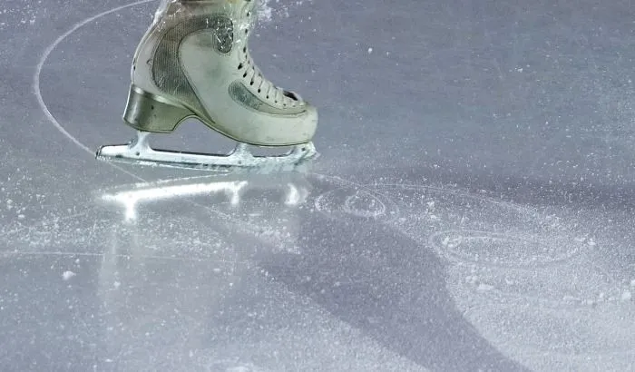 Младшеклассников на Ямале научат плавать и кататься на коньках