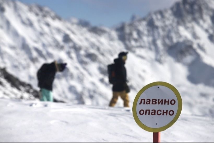 Спасатели предупредили о непогоде и угрозе схода лавин в ряде регионов Юга РФ