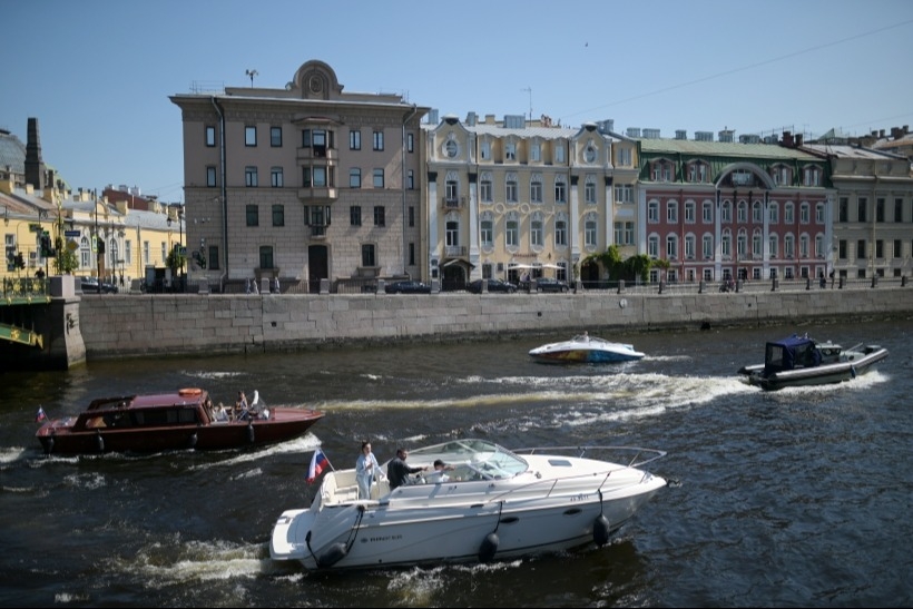 Навигацию по рекам и каналам открыли в Петербурге