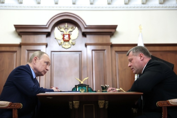 Путин пожелал астраханскому губернатору успехов на предстоящих выборах