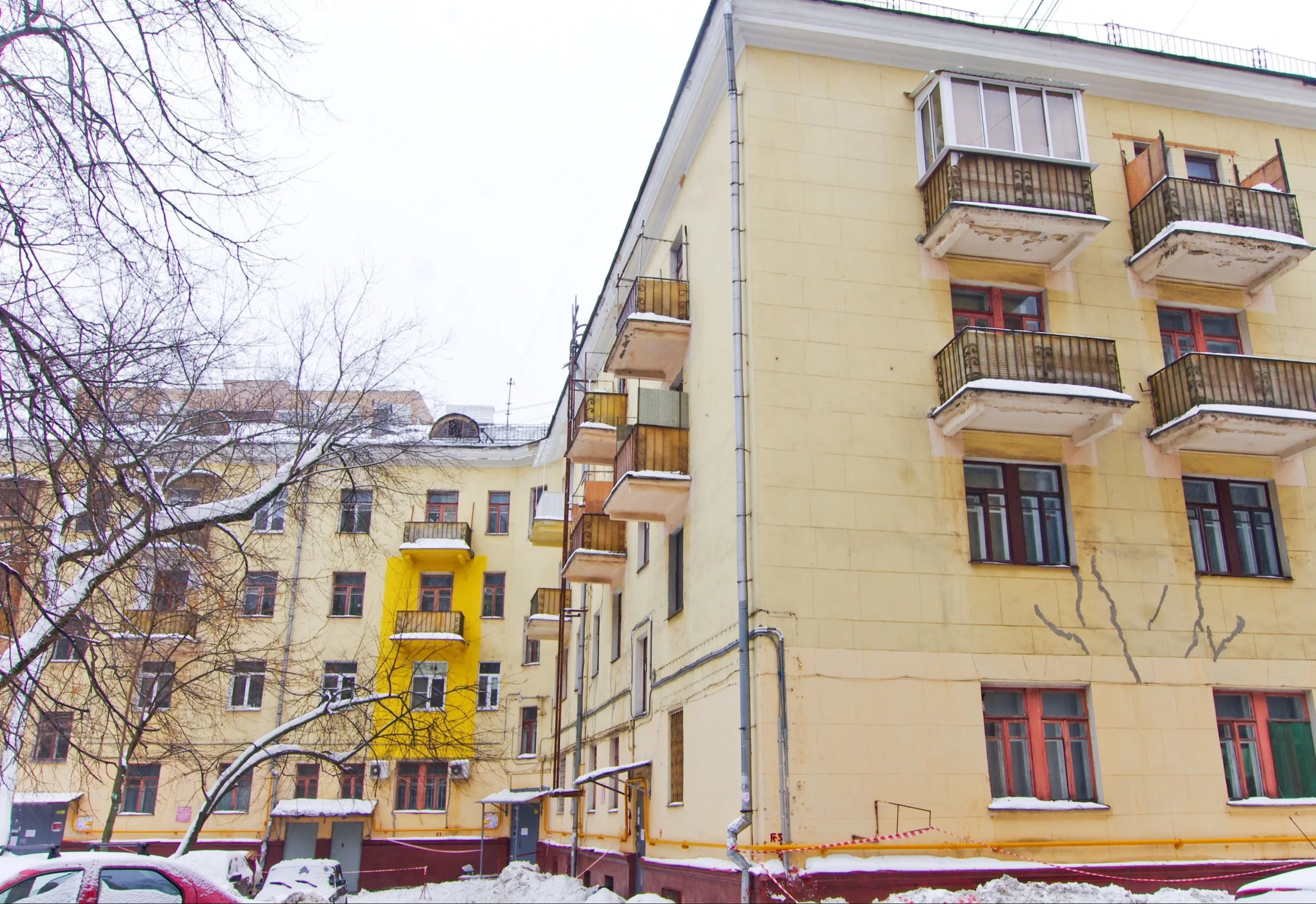 Объем предложения "вторички" в крупных городах России вырос на 18% за год