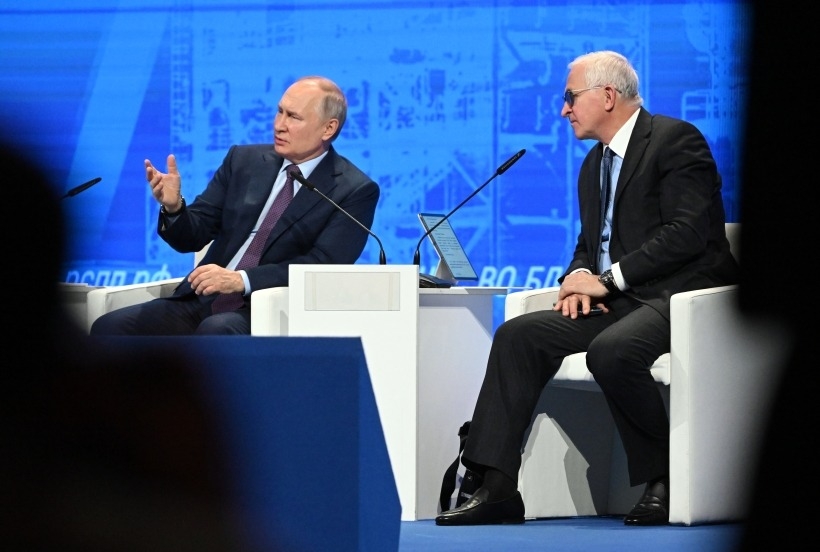 Путин: возврат в госсобственность ряда активов не является пересмотром приватизации