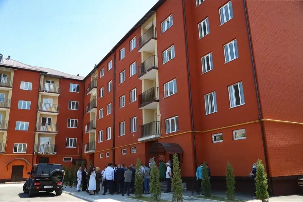 Более 130 человек в этом году переселят из аварийного жилья в Ингушетии