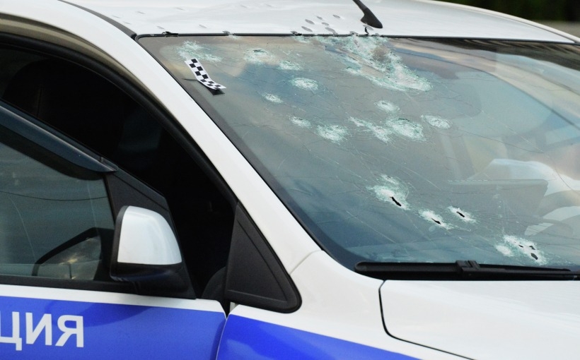 Двое полицейских погибли и четверо ранены при нападении на наряд ДПС в КЧР - МВД