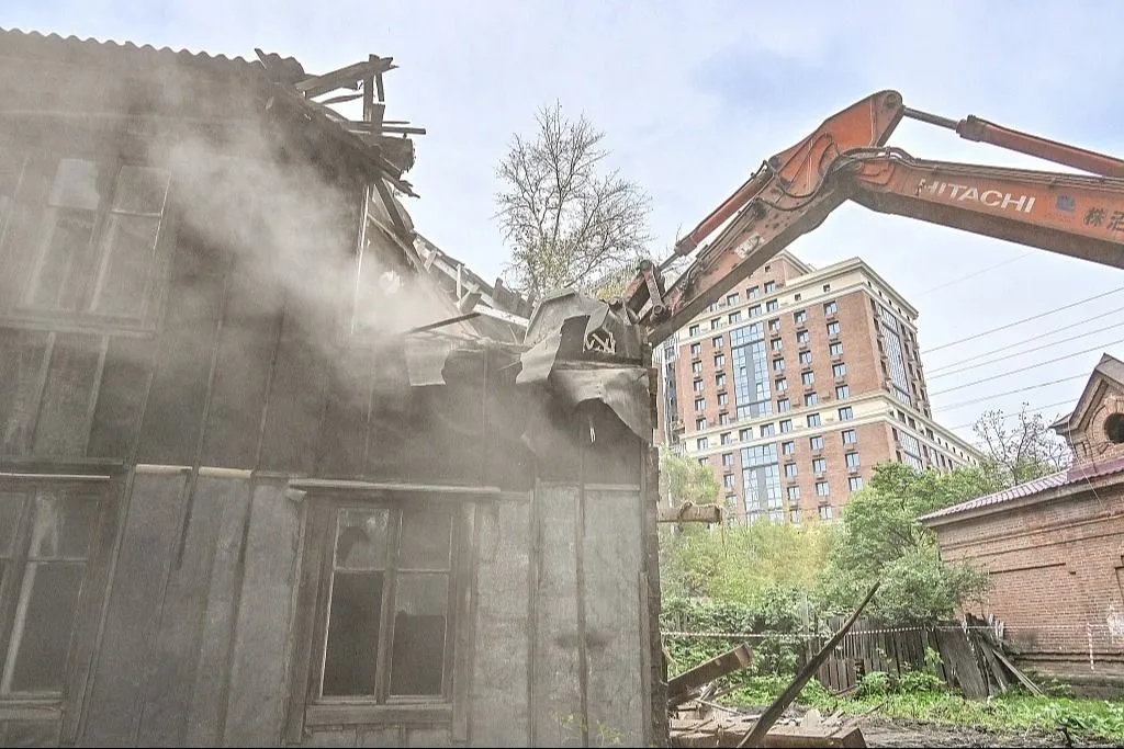 Власти Хабаровска расселили более 20 аварийных домов в рамках первого этапа федеральной программы