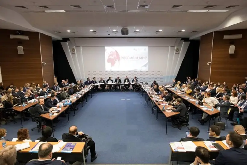 "Интерфакс" представил первый рейтинг вузов, которые готовят госслужащих