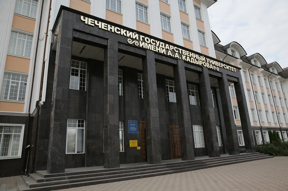 Иностранные студенты выбирают специальности в сфере медицины и программирования при поступлении в ЧГУ им. А.А.Кадырова