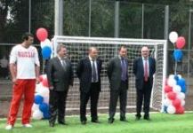 Два стадиона с качественными футбольными полями открыли в гимназиях Черкесска