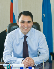 Министр строительства и дорожного хозяйства Астраханской области Р.Султанов: "Строительство 2 млн квадратных метров жилья до 2015 года - вполне выполнимая задача"
