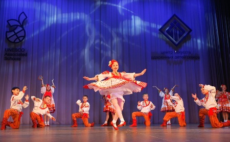 Участники фестиваля "Факел" дали благотворительный концерт в Ханты-Мансийске