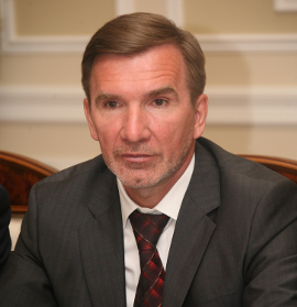 Первый заместитель губернатора Ростовской области И.Гуськов: "Основой воспитания молодежи в регионе является патриотическая составляющая"