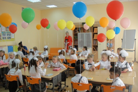Первая очередь второй "цифровой" школы открылась в кемеровском городе-спутнике Лесная Поляна