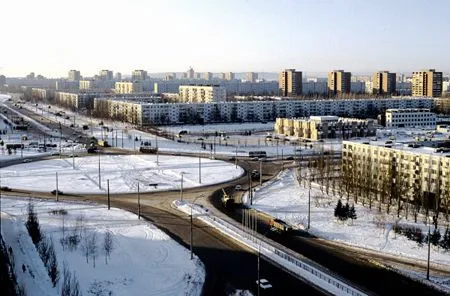 В Тольятти из-за размыва грунта частично обвалилась лестница к городской набережной