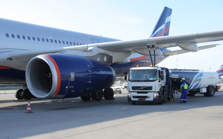 Рейс "Аэрофлота" направят на запасной аэродром из-за взрывов в Брюсселе