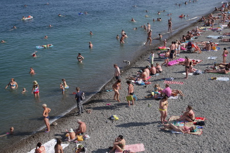 Пробы морской воды на российских курортах в конце прошлого лета не соответствовали нормам