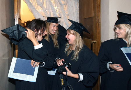Более 500 выпускников Приморской государственной сельхозакадемии могут остаться без дипломов