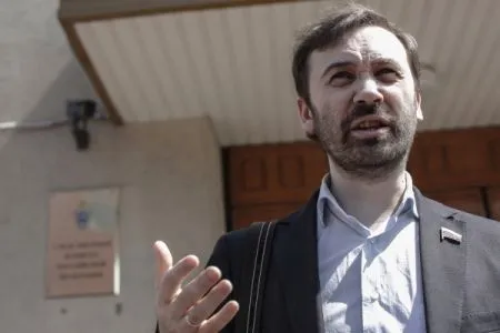 Госдума лишила Пономарева мандата