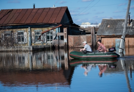 Подтопление из-за паводка грозит восьми населенным пунктам Приамурья