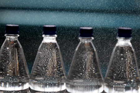 Сахалинская область отправила партию питьевой воды для пострадавших от наводнения районов Приморья
