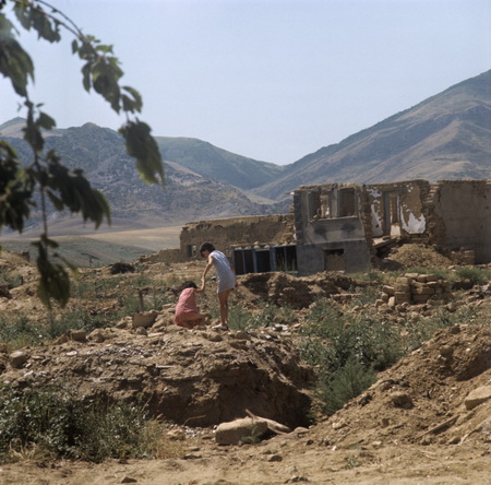 Области землетрясение в дагестане. Землетрясение в Дагестане 1970. Землетрясение 1970 года в Дагестане. Землетрясение в Буйнакске в 1970. Землетрясение в Махачкале 1970 году.