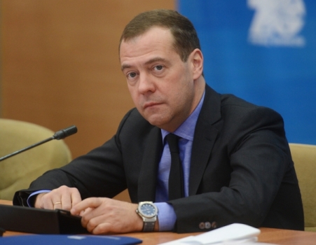 Путин поручил Медведеву создать госкомиссию по расследованию крушения Ту-154