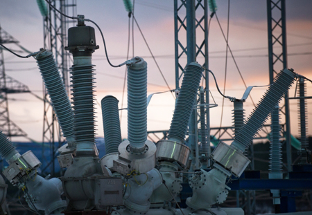 Электроснабжение в обесточенном поселке Хабаровского края восстановят к концу недели