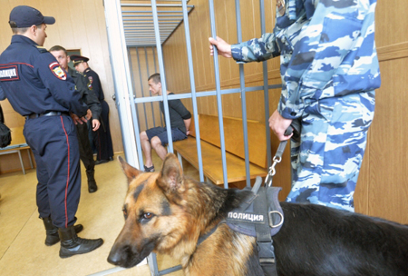 Суд арестовал главу "Компании Усть-Луга" на 25 суток