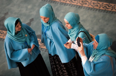 В вопросе о хиджабах пора поставить точку после широкого обсуждения - муфтий Крганов