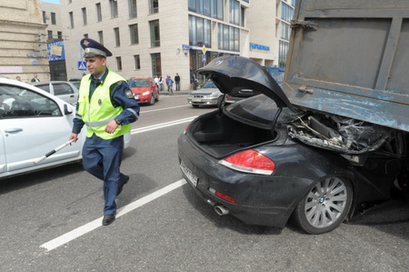 Пять человек пострадали в результате дорожной аварии в Омске
