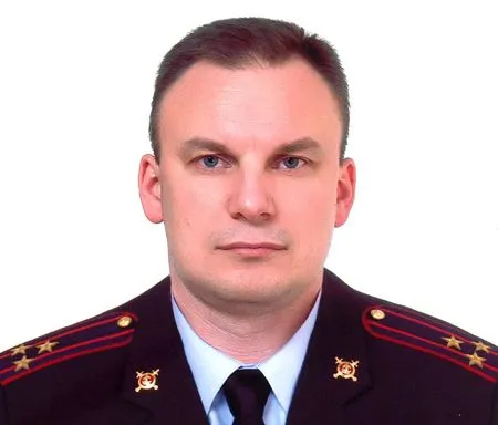 Замначальника управления по контролю за оборотом наркотиков полиции Петербурга В.Боровиков: "Молодежь переходит с дорогих наркотиков на "соли для ванн"