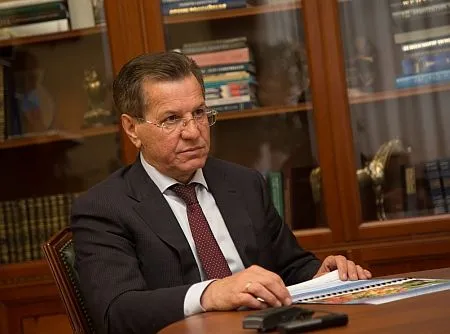 Губернатор Астраханской области А.Жилкин: "Региону удается привлекать инвесторов, несмотря на экономический кризис"