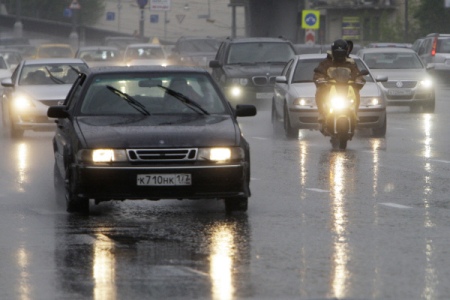 Коммунальные службы Москвы переводятся в усиленный режим работы из-за неблагоприятных погодных условий в пятницу и субботу