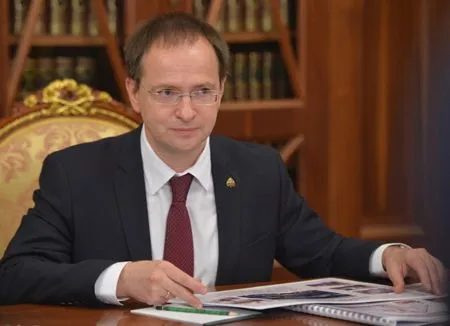 НИУ "БелГУ" подтвердил докторскую степень министра культуры РФ Мединского