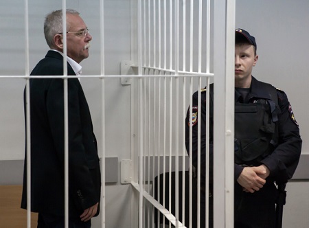 Защита просит оправдать экс-директора музея Кижи Нелидова по делу о взятках