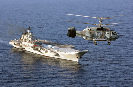 Балтфлот продолжает поиски вертолета Ка-29, потерпевшего крушение над морем