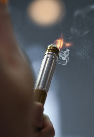 Ямальские депутаты запретили продажу электронных сигарет детям и подросткам