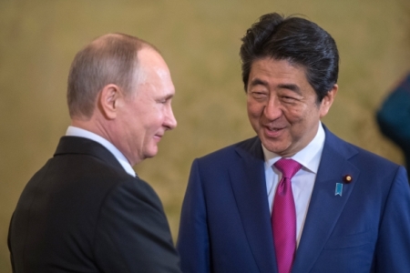 Главы России и Японии обсудят заключение мирного договора