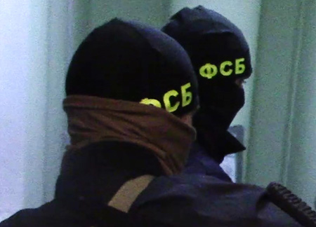 Экс-главу Дрыманова задержали накануне в квартире сотрудники ФСБ