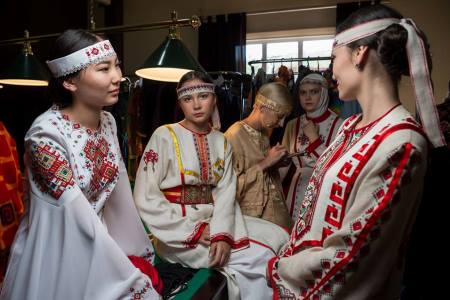 "Этноподиум" собрал на Байкале модельеров из четырех стран