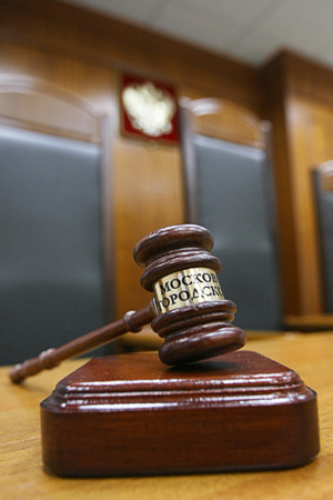 Столичный суд предъявил обвинение сестрам, признавшимся в убийстве отца