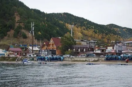 Приставы остановили строительство шести многоэтажек на берегу Байкала