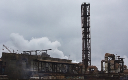 Завод "Электроцинк" обязан обеспечить экологическую чистоту производства или должен быть закрыт - глава Северной Осетии