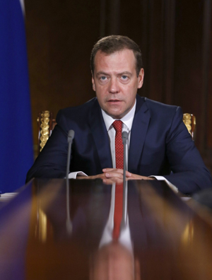 Медведев считает, что в мировой торговой войне победителей не будет