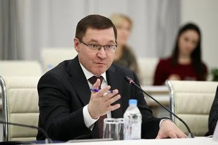 Глава Минстроя В.Якушев: "Во всех субъектах отопительный сезон идет без каких-либо серьезных происшествий"