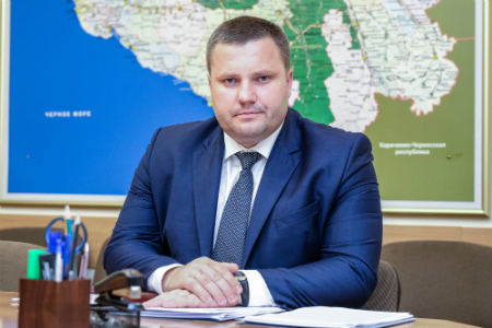 Министр сельского хозяйства Краснодарского края Ф.Дерека: "К 2030 году нам необходимо нарастить объемы производства молока до 2,3 млн тонн"