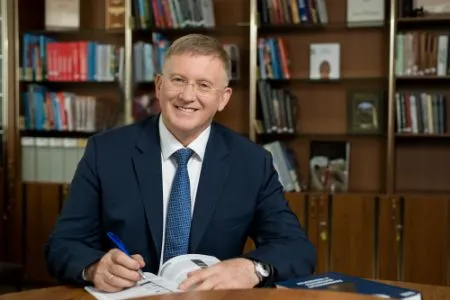 Ректор ЮУрГУ А.Шестаков: "75 лет ЮУрГУ отвечает запросам промышленности"