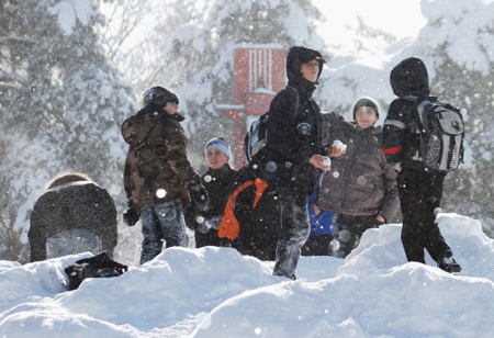 Школьники Ханты-Мансийска остались дома из-за 30-градусного мороза