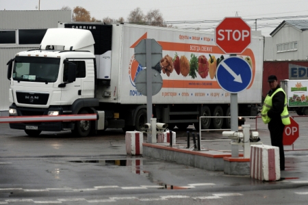 Правила выдачи разовых пропусков для грузовиков в Москве изменили для исключения злоупотреблений