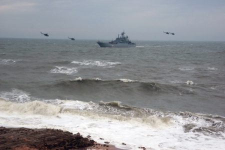 Российские военные корабли проведут ракетные стрельбы в Черном море